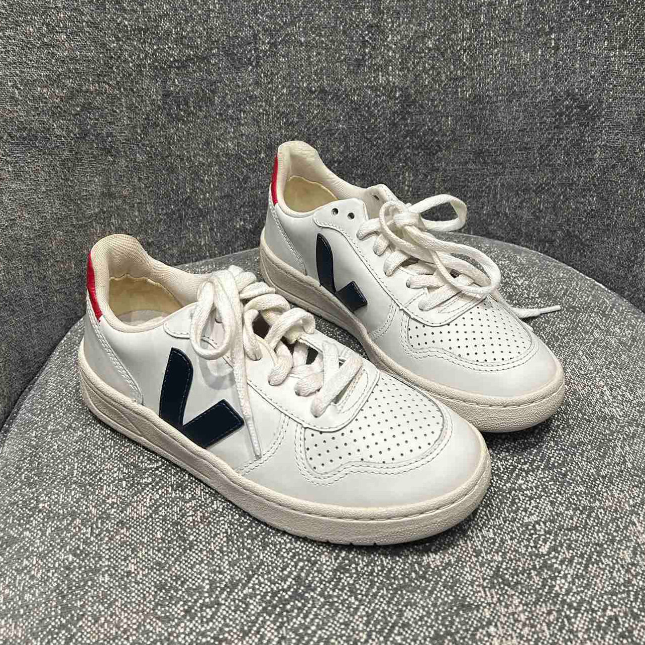 VEJA V12 RED BLACK V10 NAUTICO PEKIN - Size 35