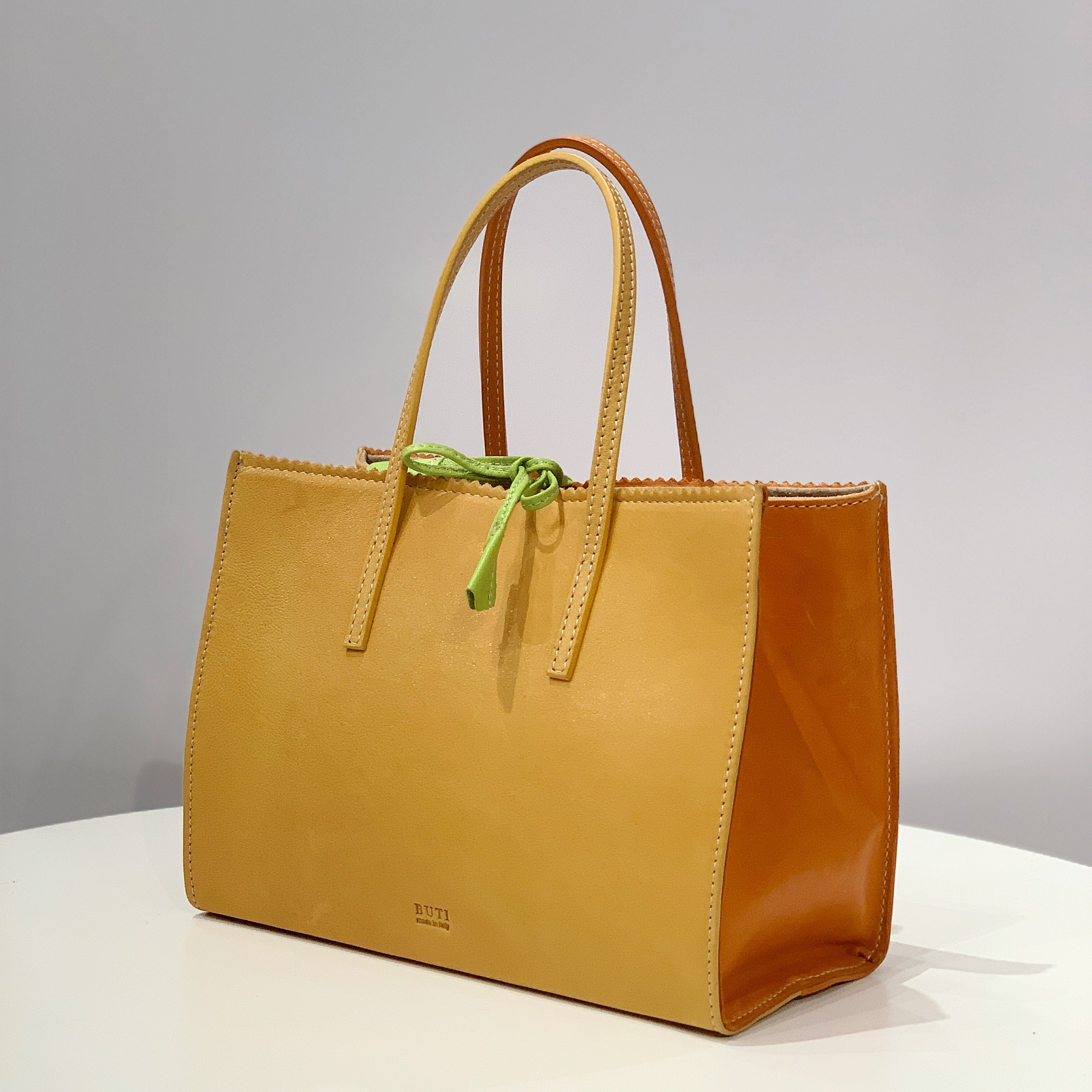 Buti Pelletterie - Fannie Small Vegetable Leather Calfskin