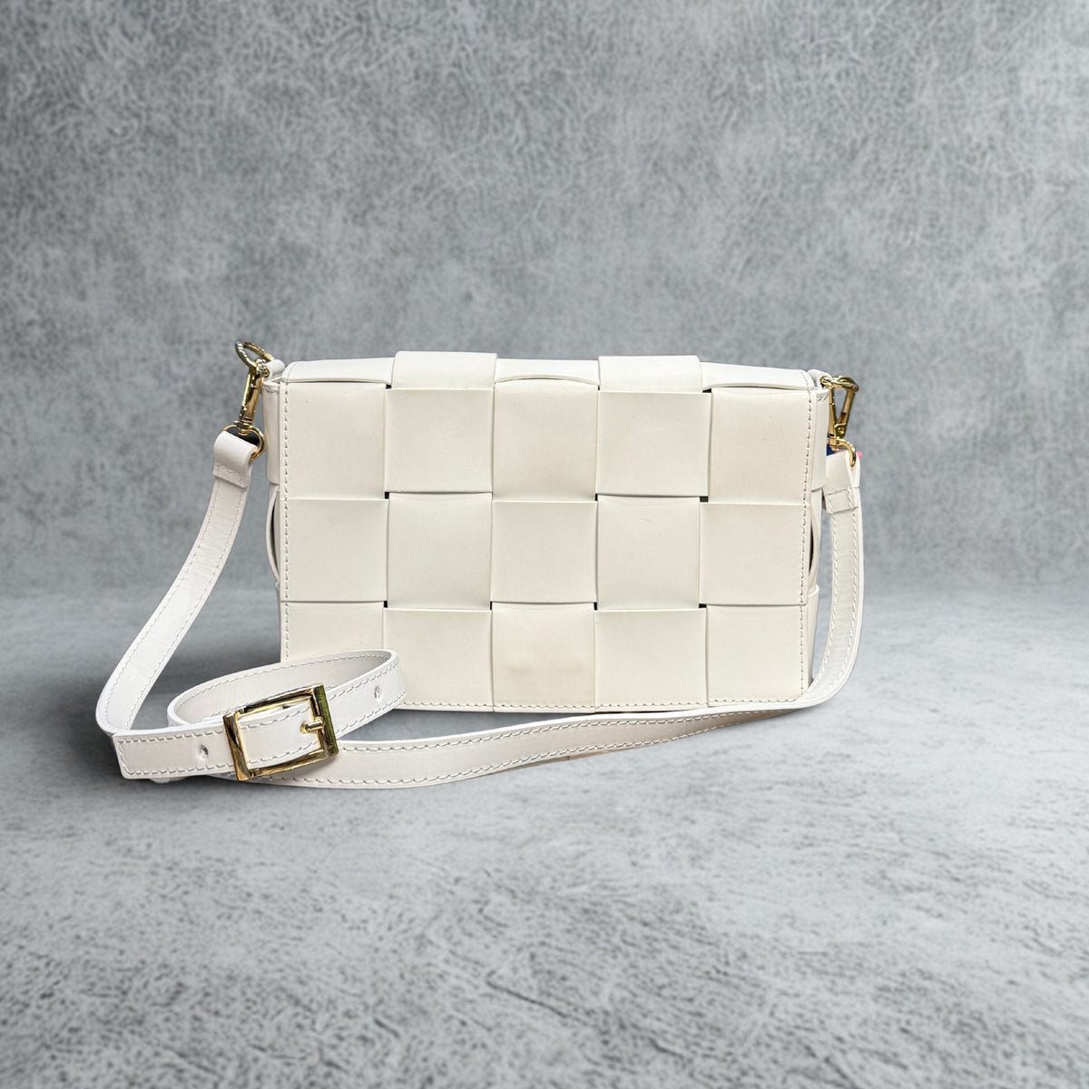 ARTISAN ITALIAN LEATHER BOTTEGA INSPIRED FLAP SHOULDER BAG