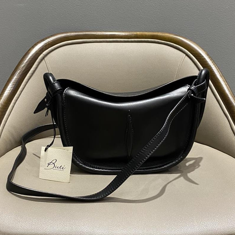BUTI SHOULDER BAG BLACK