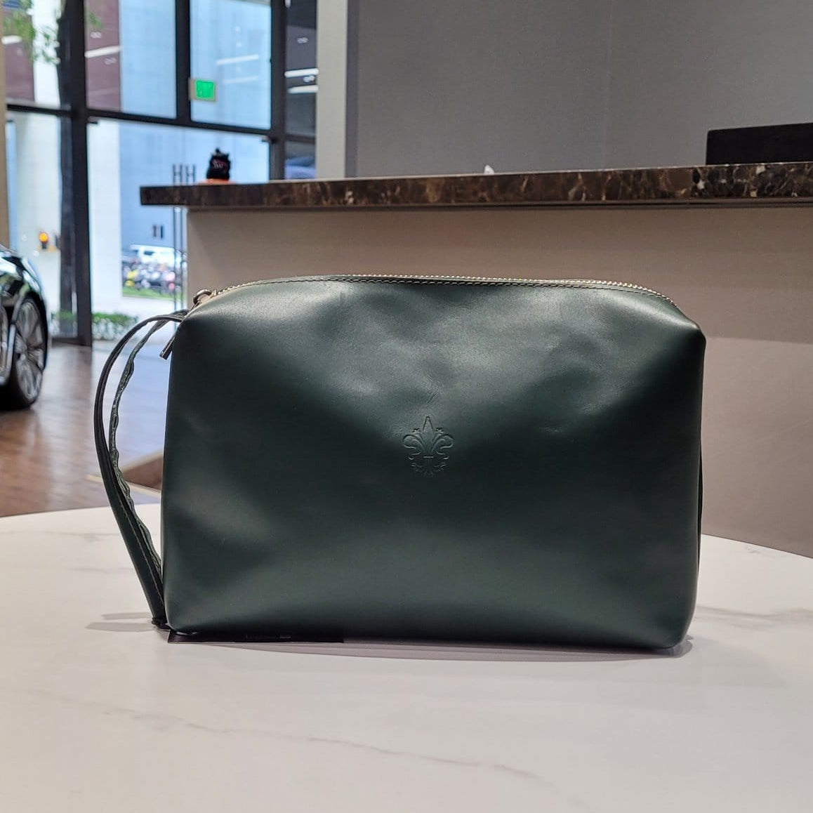 ARTISAN ITALIAN LEATHER CLUTCH BAG WITH WRIST STRAP GREEN