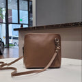 ARTISAN ITALIAN LEATHER LEATHER VENDOME SHAPE BAG