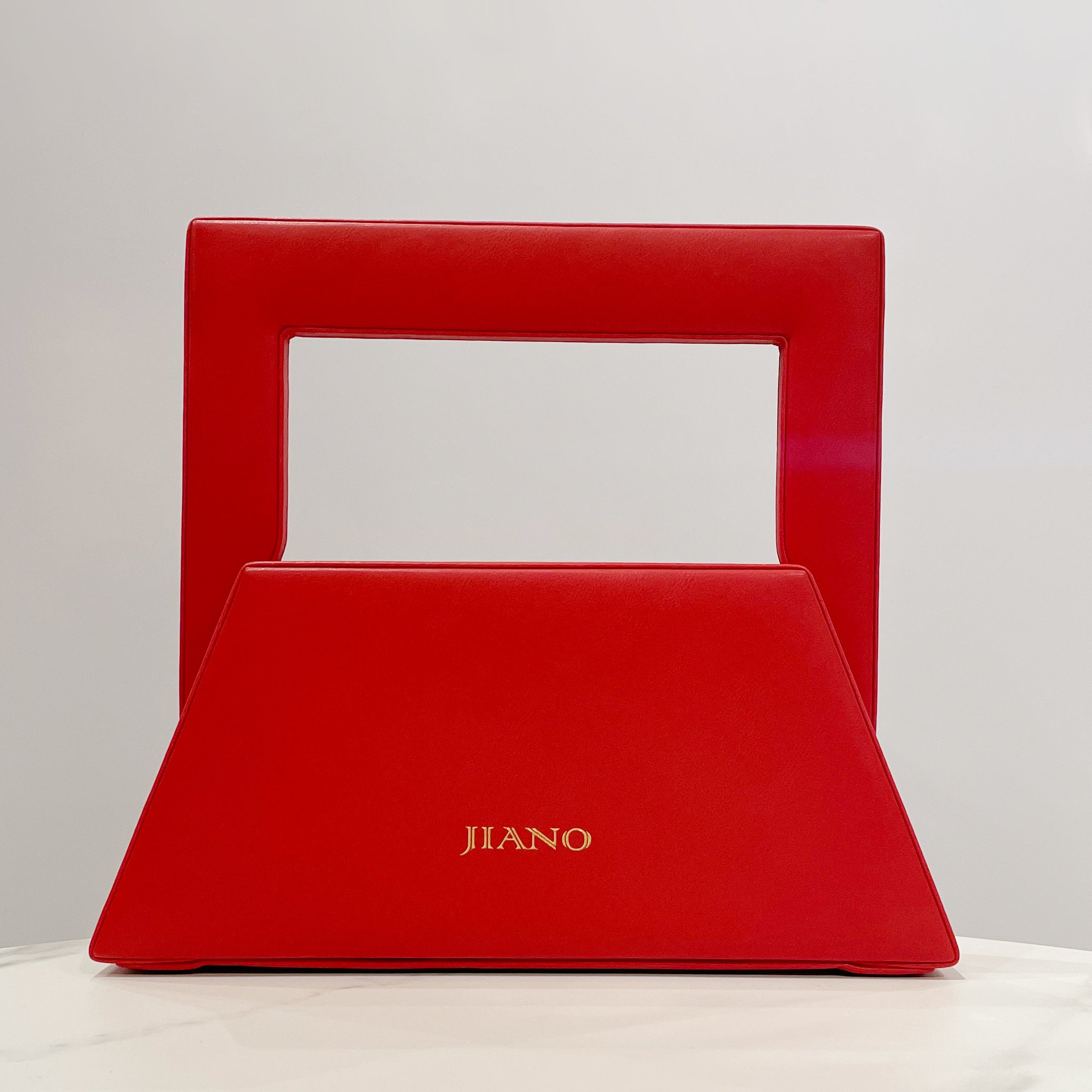 Jiano Trapezoid Bag in Vegetable Leather