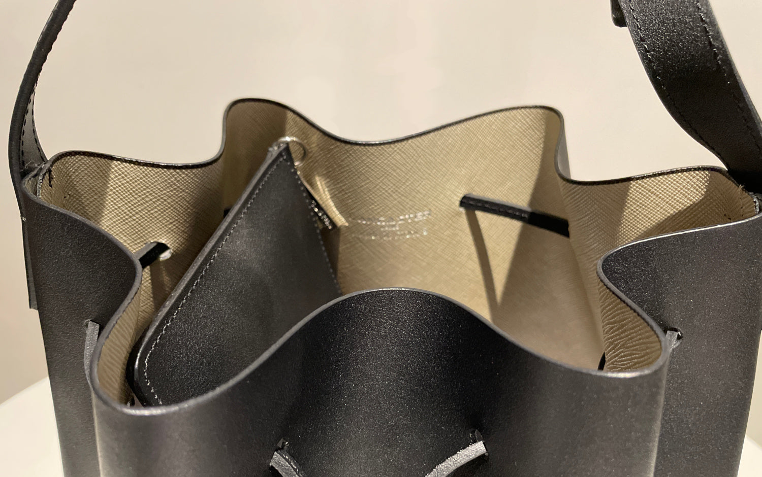 Lancaster Pur & Element City - Large Bucket Bag in Cowhide Leather