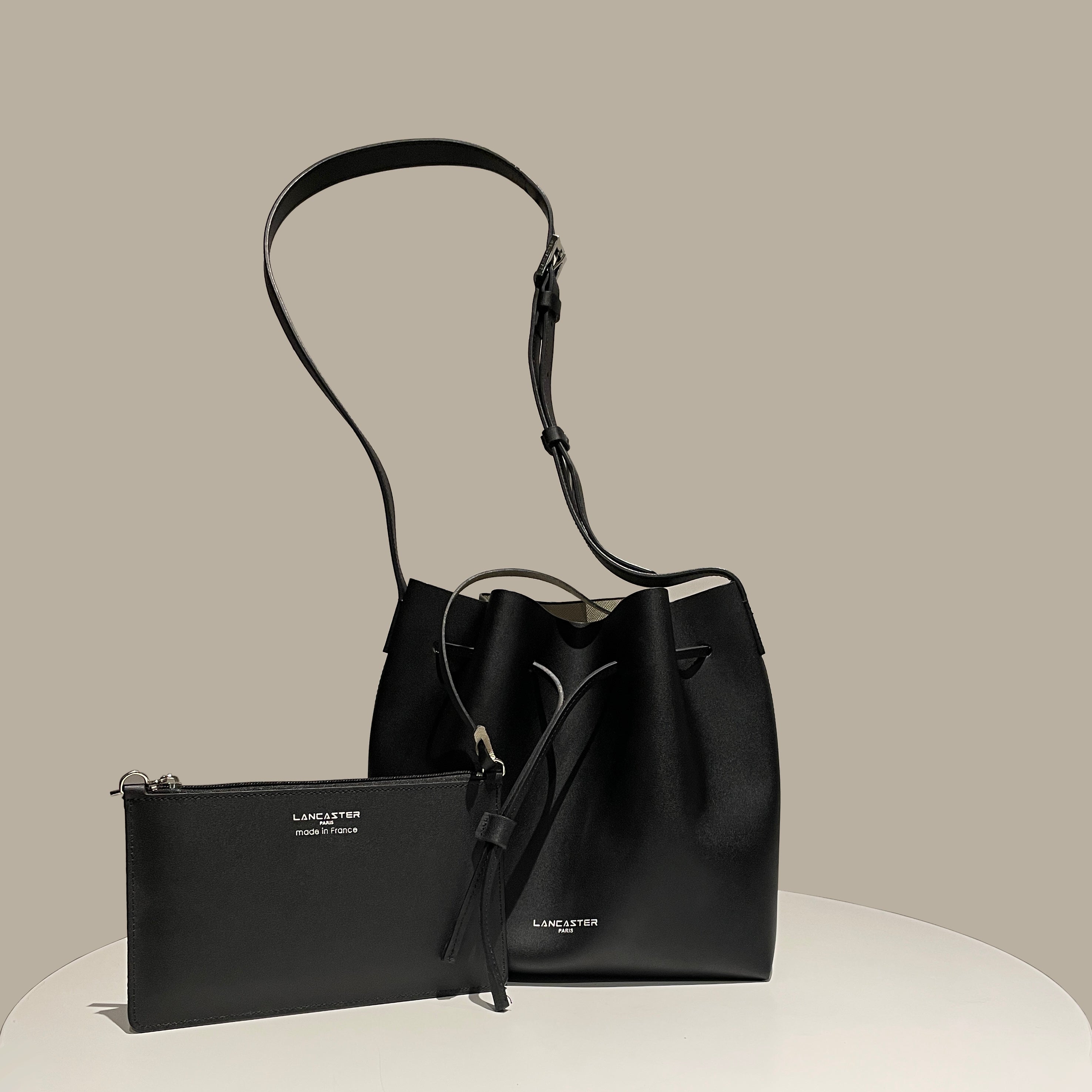 Lancaster Pur & Element City - Large Bucket Bag in Cowhide Leather