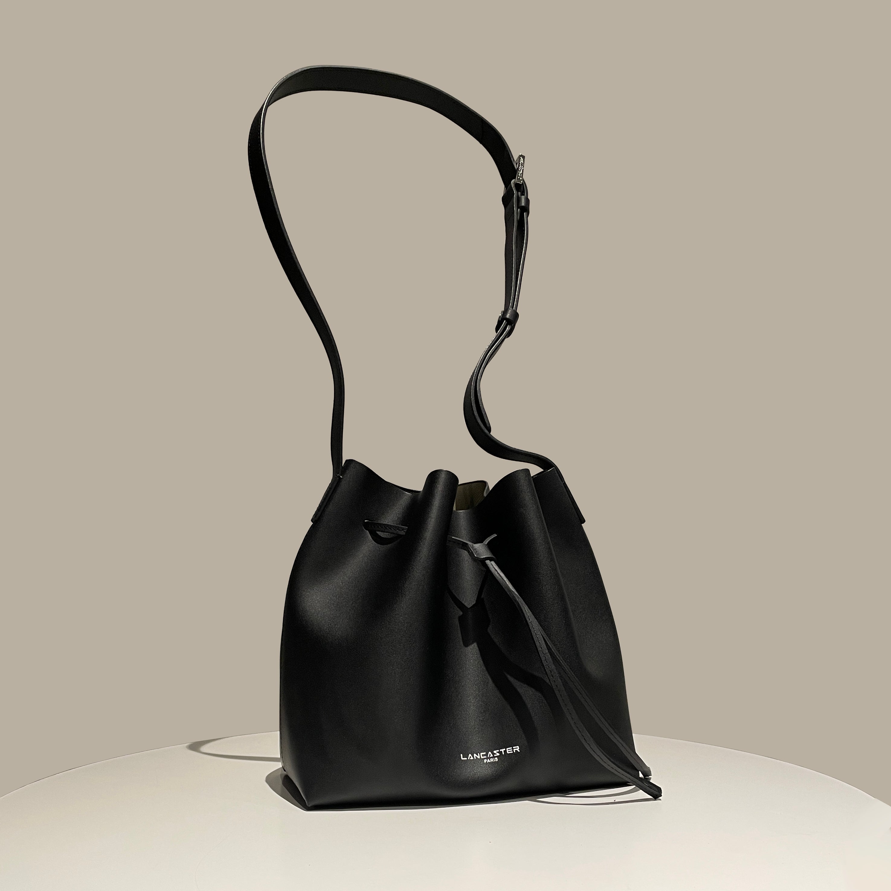 Lancaster Pur & Element City - Large Bucket Bag in Cowhide Leather
